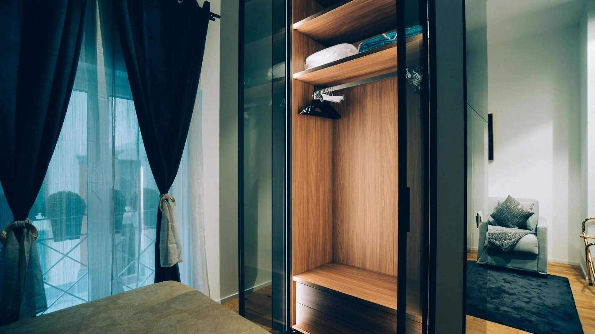 Center Luxury Flat A Apartment Milan 0*,  Italy